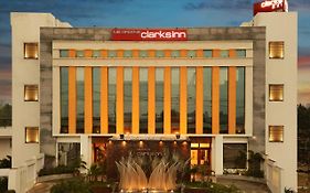 Hotel Clarks Inn Moradabad